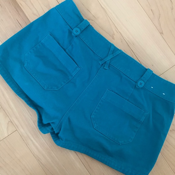 Delia’s Blue Low-Rise Shorts - Picture 2 of 4
